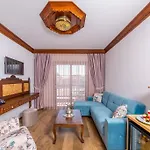 Elif Hanim & Hotel Akyaka (Mugla)