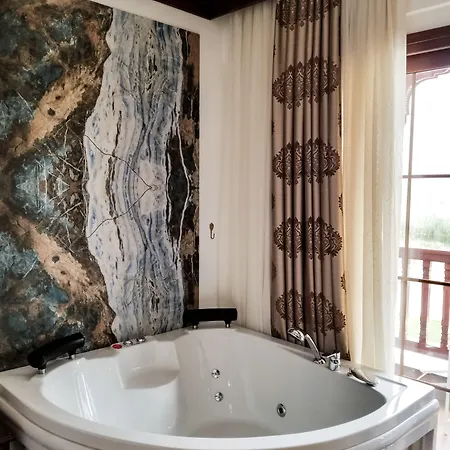 Elif Hanim & Hotel Akyaka (Mugla)